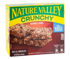 Nature Valley Crunchy Granola Bars with Oats & Chocolate - colors free  preservatives free 5 x 42 gr